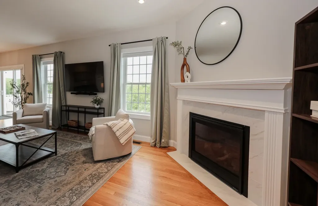 142 Brookview Drive Hooksett NH 03106