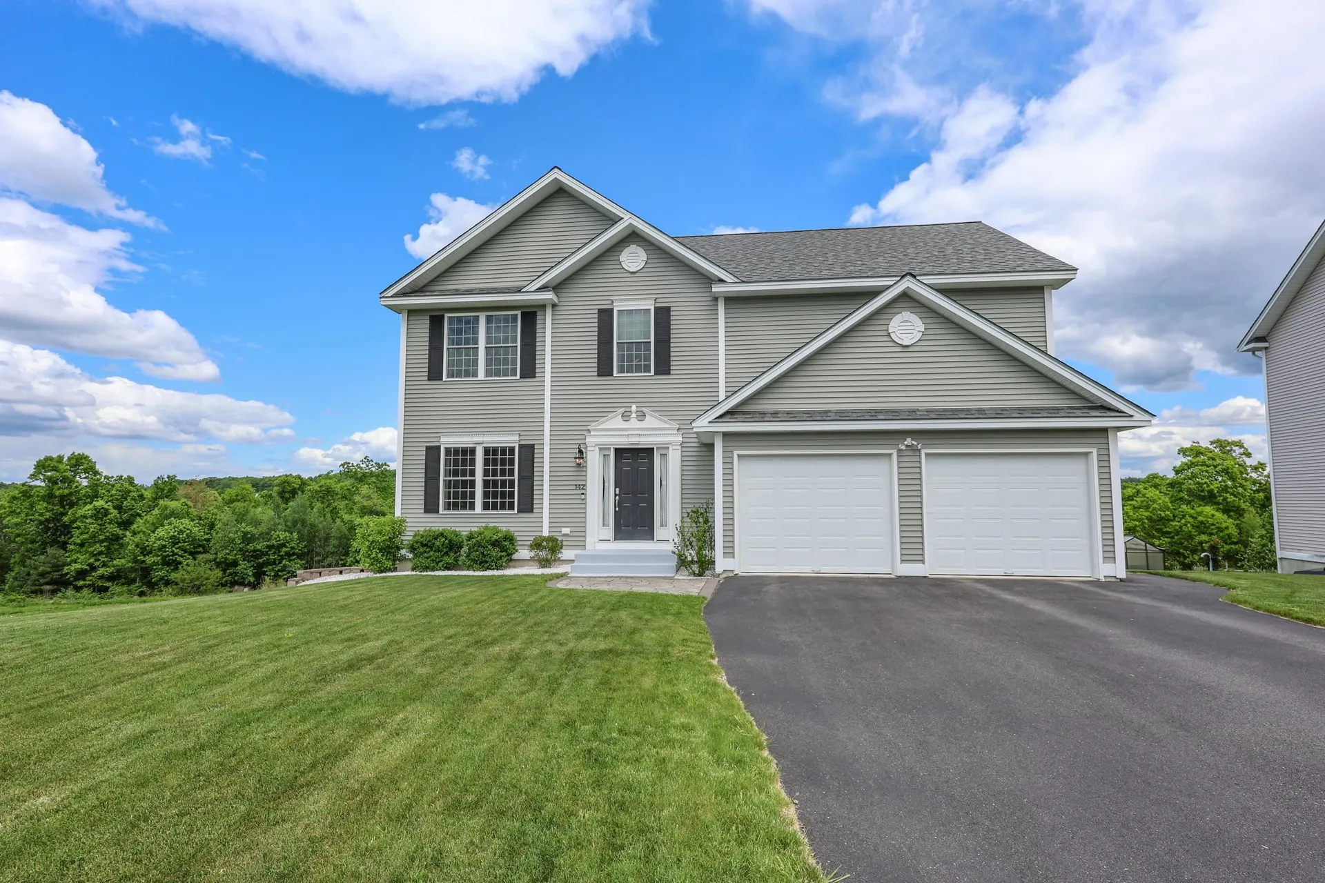 142 Brookview Drive Hooksett NH 03106