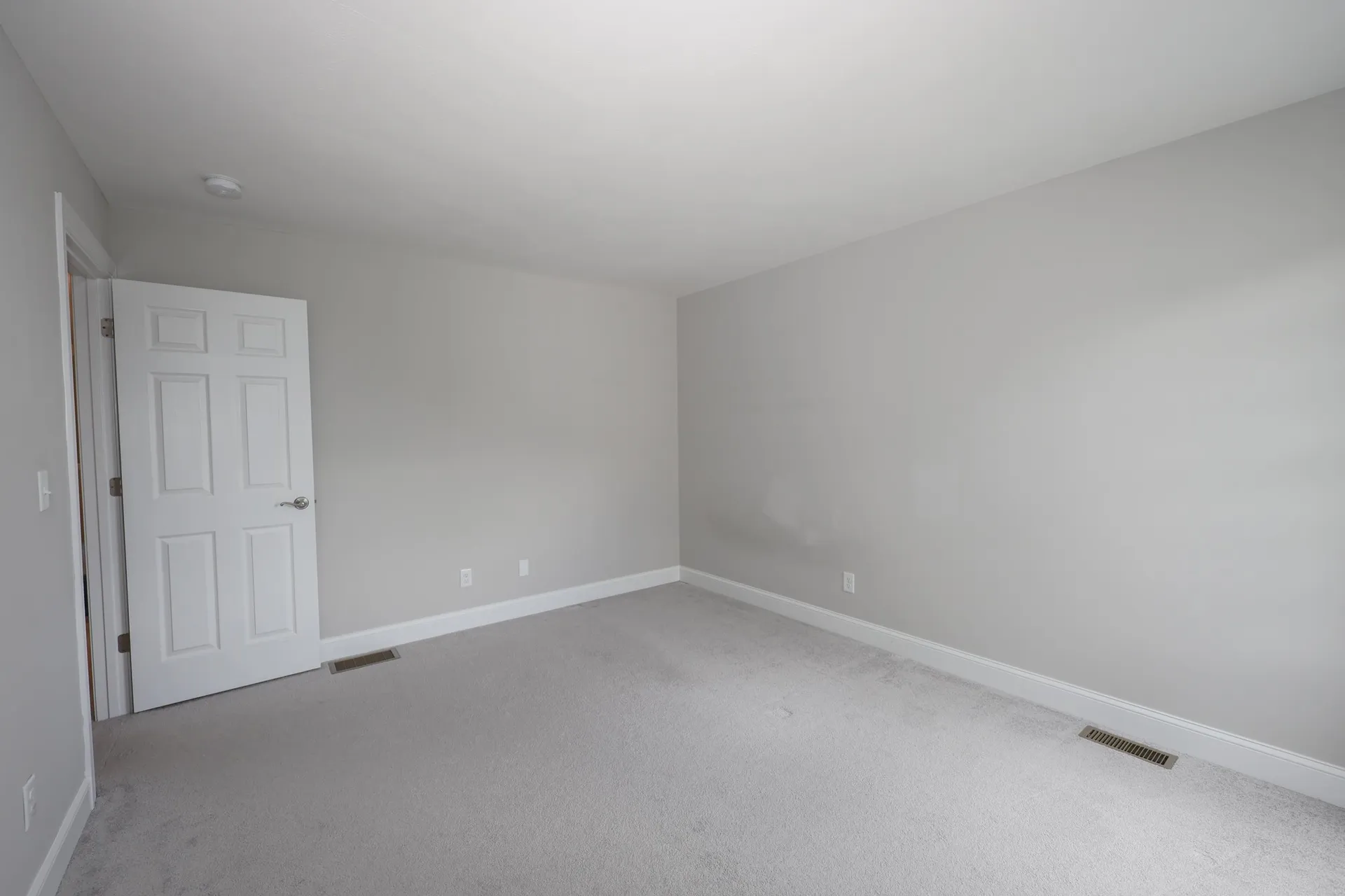 142 Brookview Drive Hooksett NH 03106