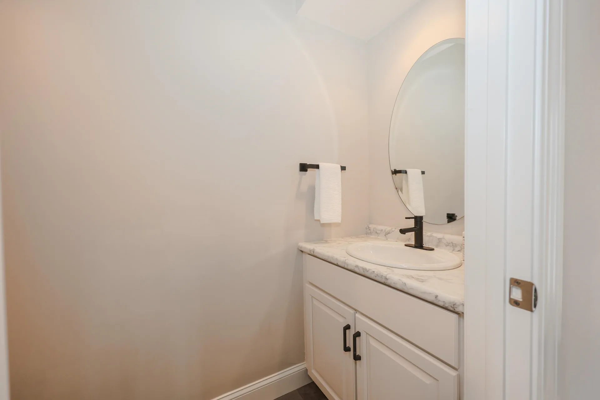 142 Brookview Drive Hooksett NH 03106
