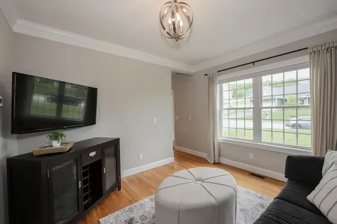 142 Brookview Drive Hooksett NH 03106