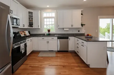 142 Brookview Drive Hooksett NH 03106