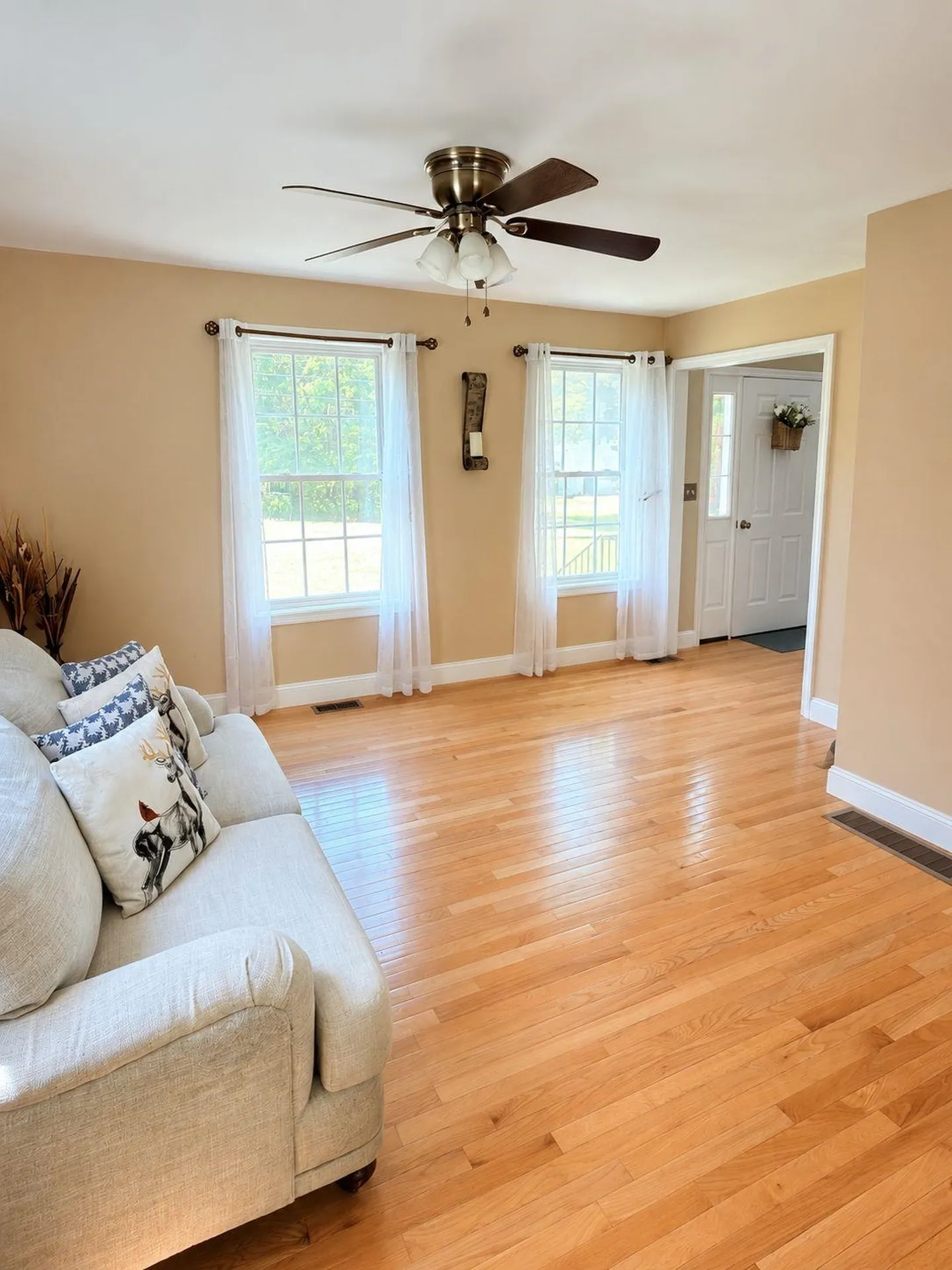54 Chase Road Londonderry NH 03053