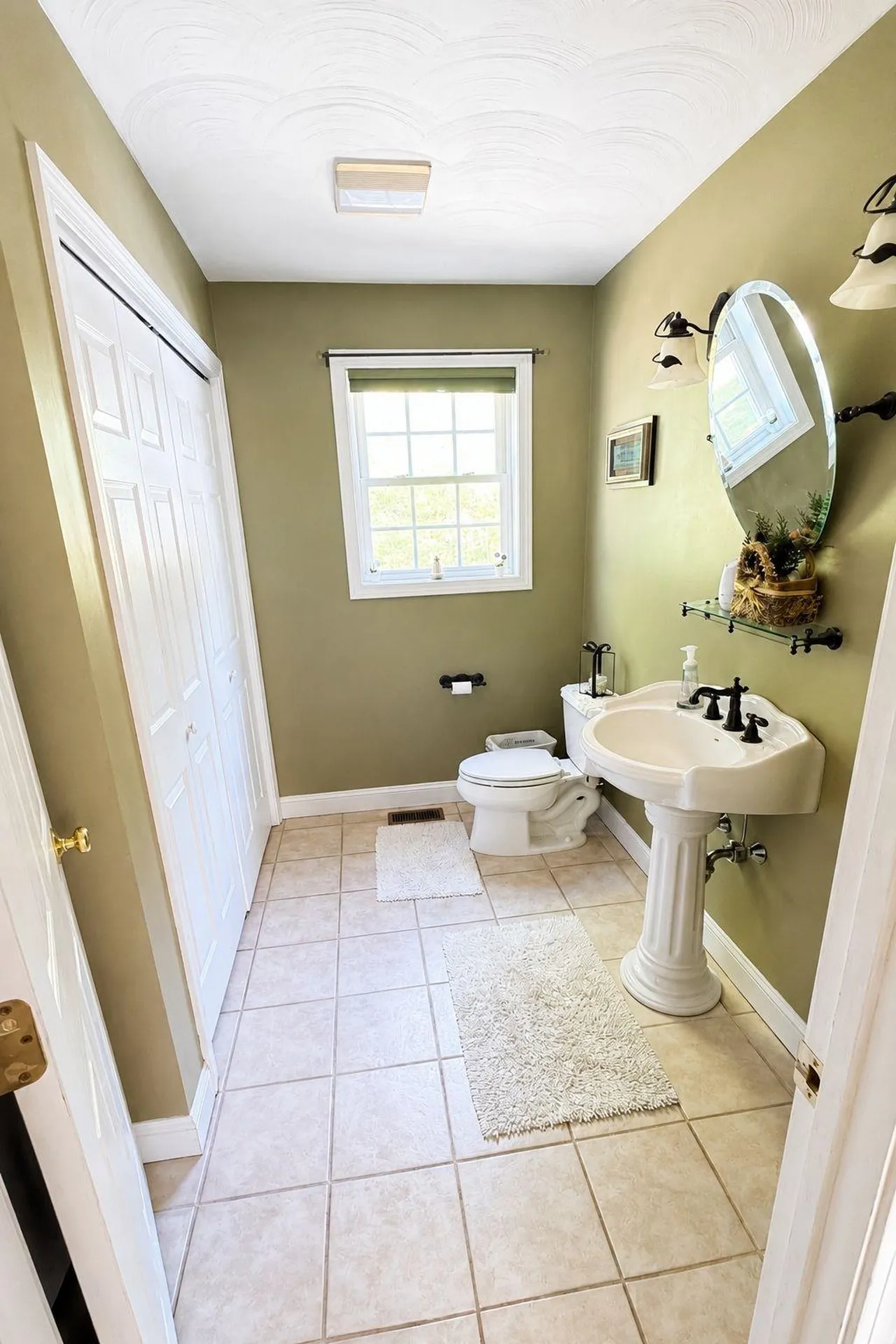 54 Chase Road Londonderry NH 03053