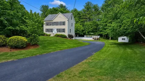 54 Chase Road Londonderry NH 03053
