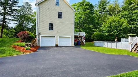 54 Chase Road Londonderry NH 03053