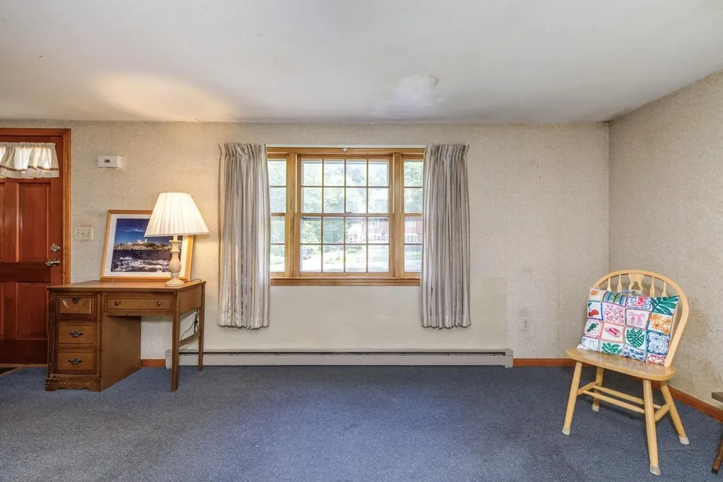 3 Madison Avenue Pelham NH 03076