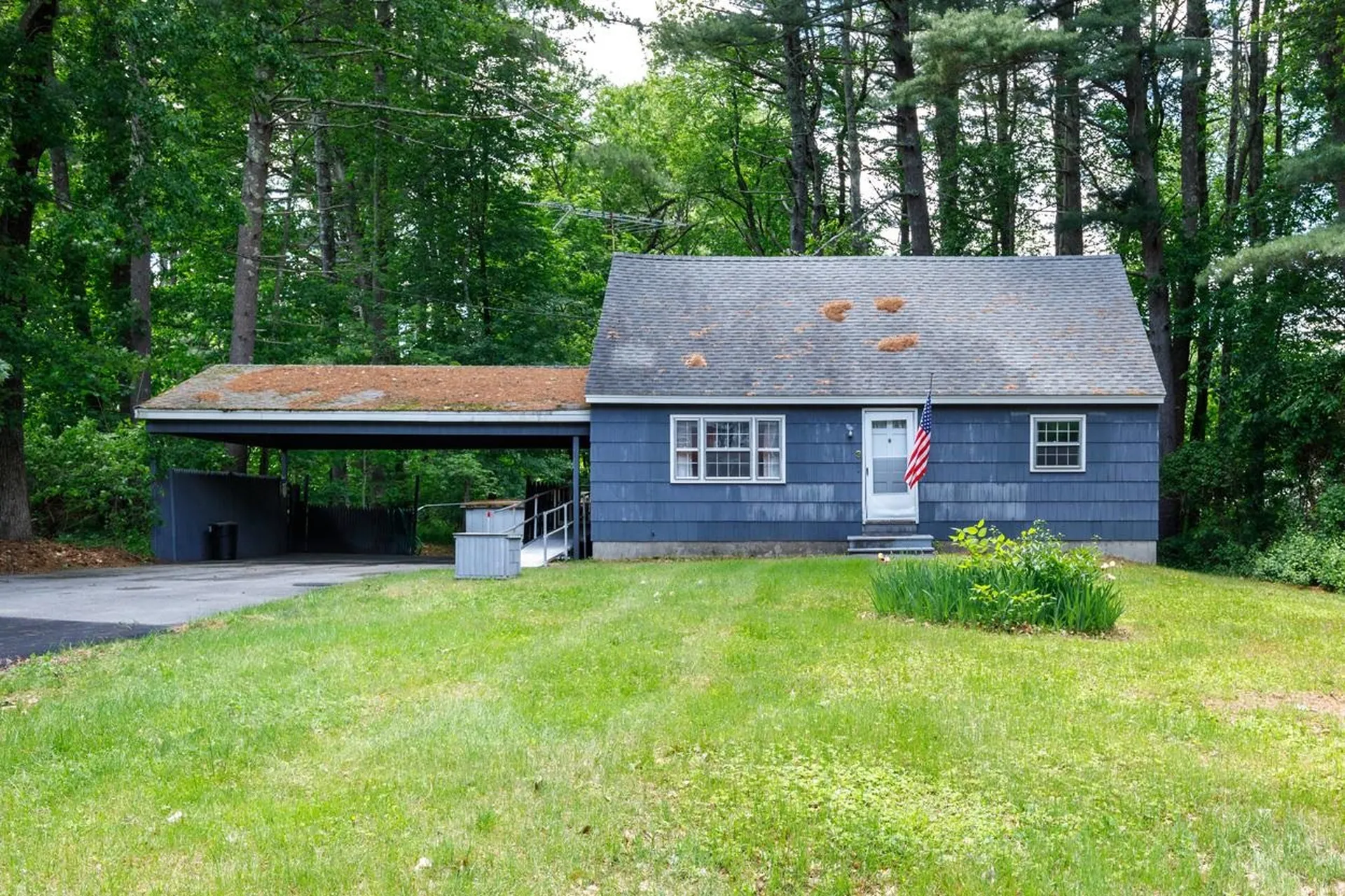 3 Madison Avenue Pelham NH 03076