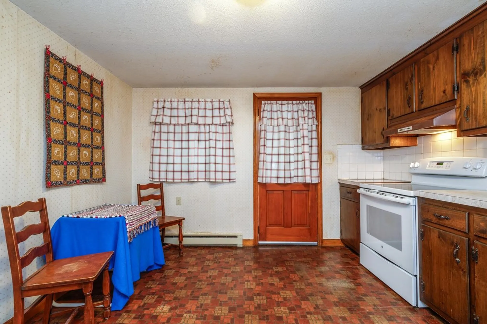 3 Madison Avenue Pelham NH 03076