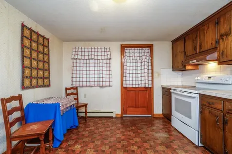 3 Madison Avenue Pelham NH 03076