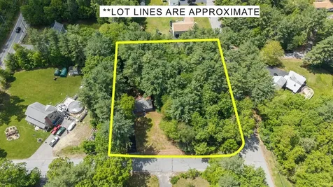 3 Madison Avenue Pelham NH 03076
