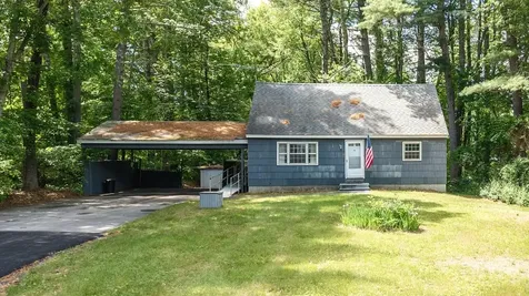 3 Madison Avenue Pelham NH 03076