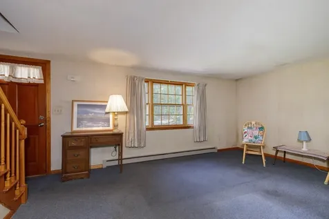 3 Madison Avenue Pelham NH 03076