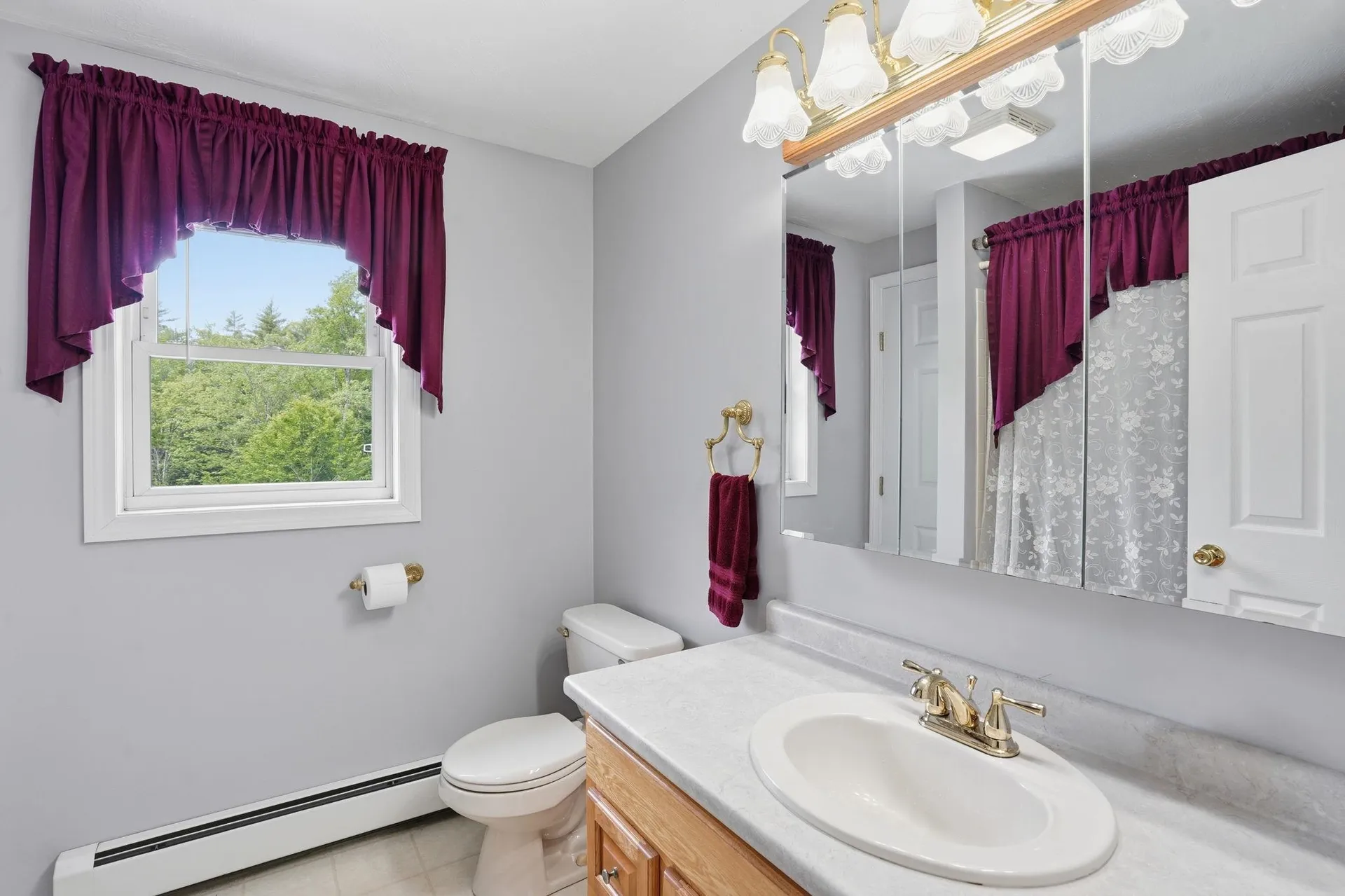 7077 Shaker Road Loudon NH 03307