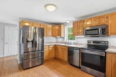 7077 Shaker Road Loudon NH 03307