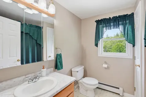 7077 Shaker Road Loudon NH 03307