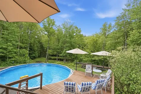 7077 Shaker Road Loudon NH 03307