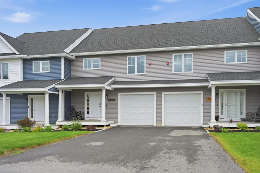 4 Autumn Lane Raymond NH 03077