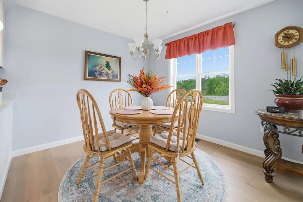 4 Autumn Lane Raymond NH 03077