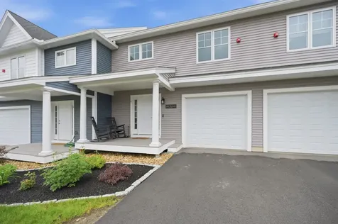 4 Autumn Lane Raymond NH 03077