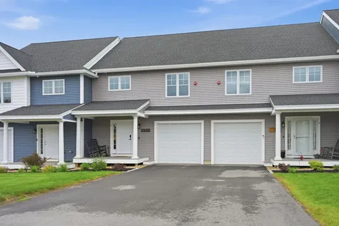 4 Autumn Lane Raymond NH 03077