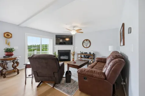 4 Autumn Lane Raymond NH 03077