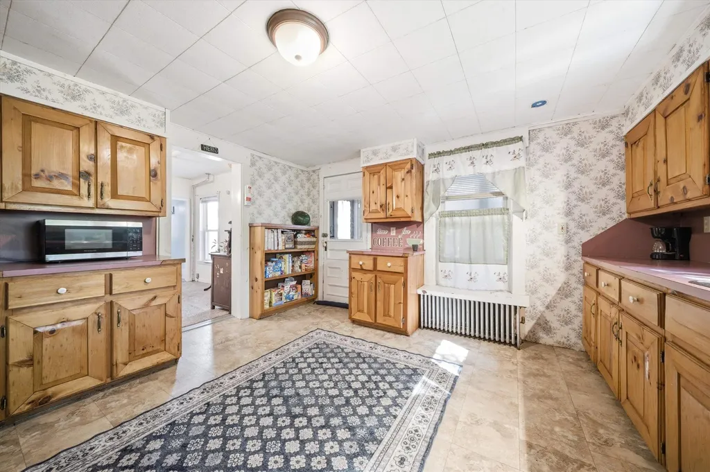 26 Center Street Walpole NH 03609-1710