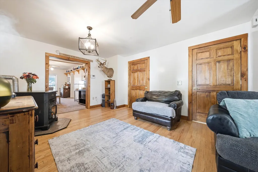 26 Center Street Walpole NH 03609-1710