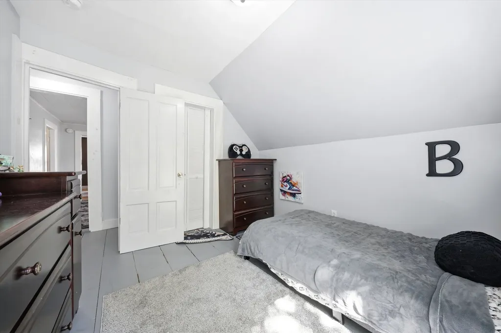 26 Center Street Walpole NH 03609-1710