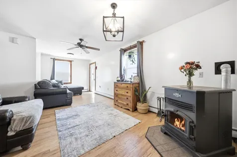 26 Center Street Walpole NH 03609-1710