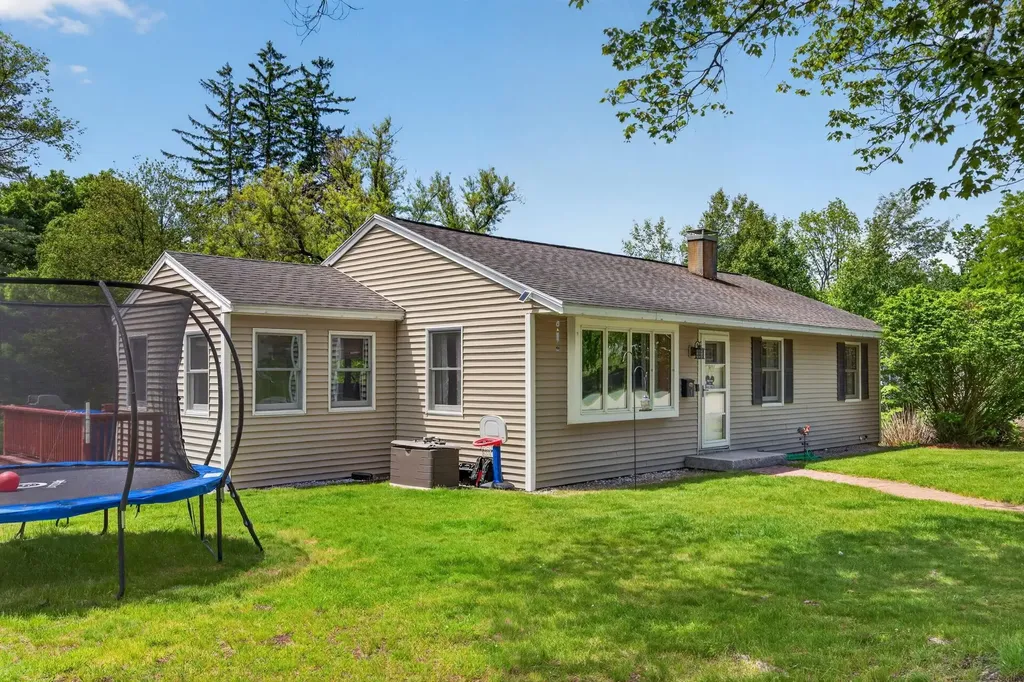 1 Newell Drive Derry NH 03038