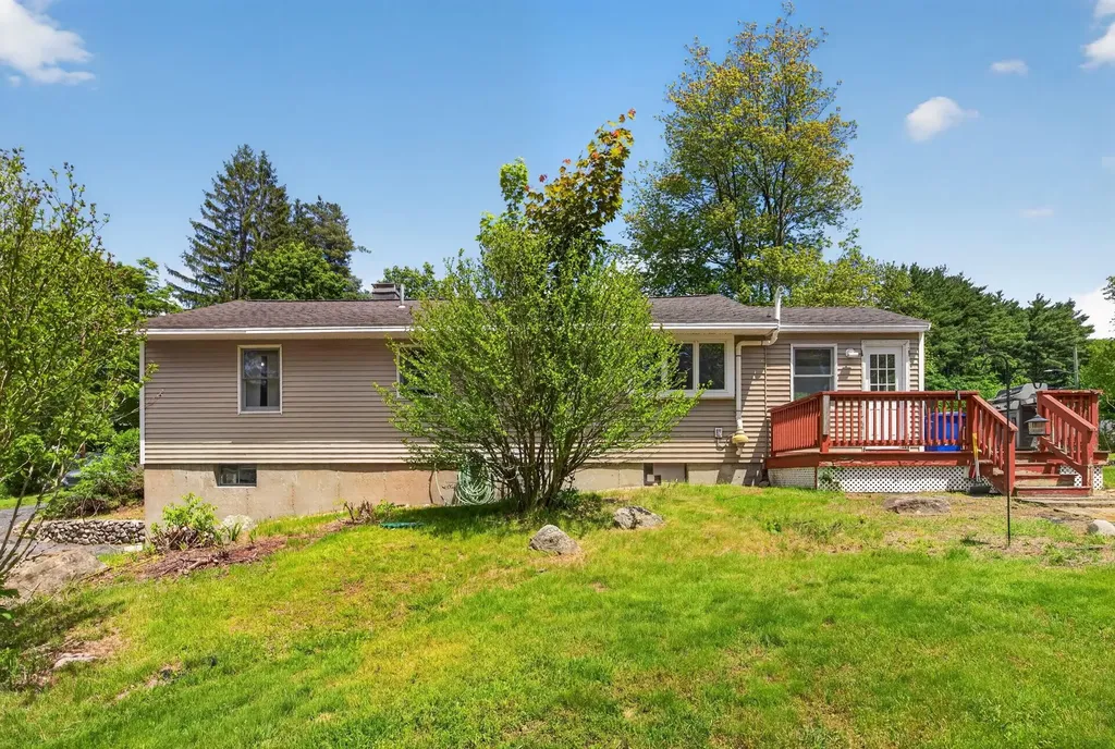1 Newell Drive Derry NH 03038