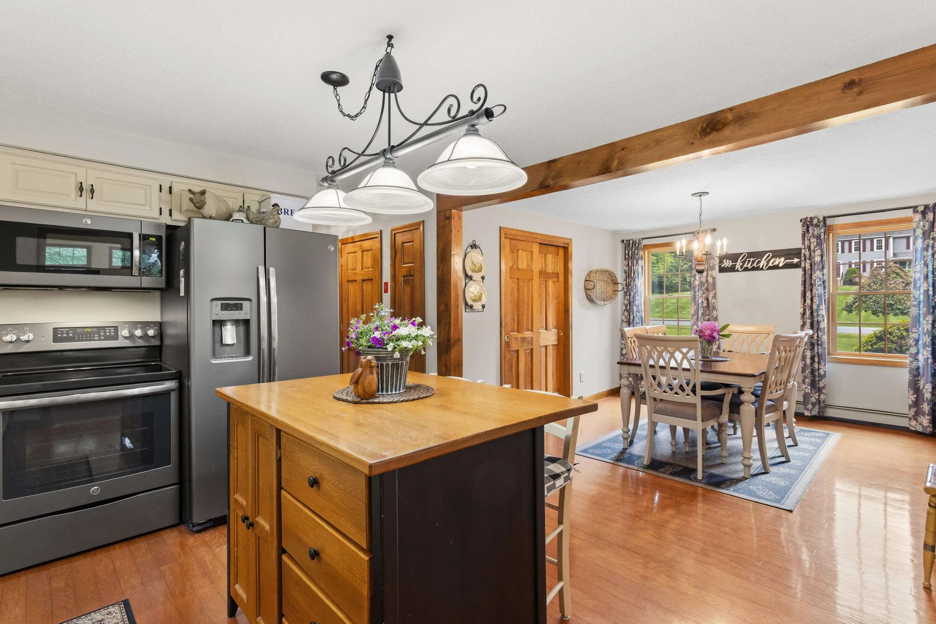 18 Paul Avenue Derry NH 03038