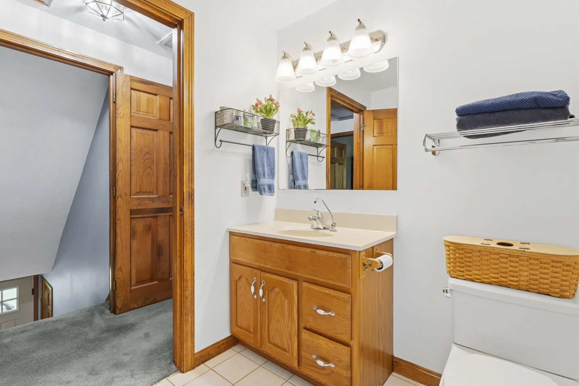 18 Paul Avenue Derry NH 03038