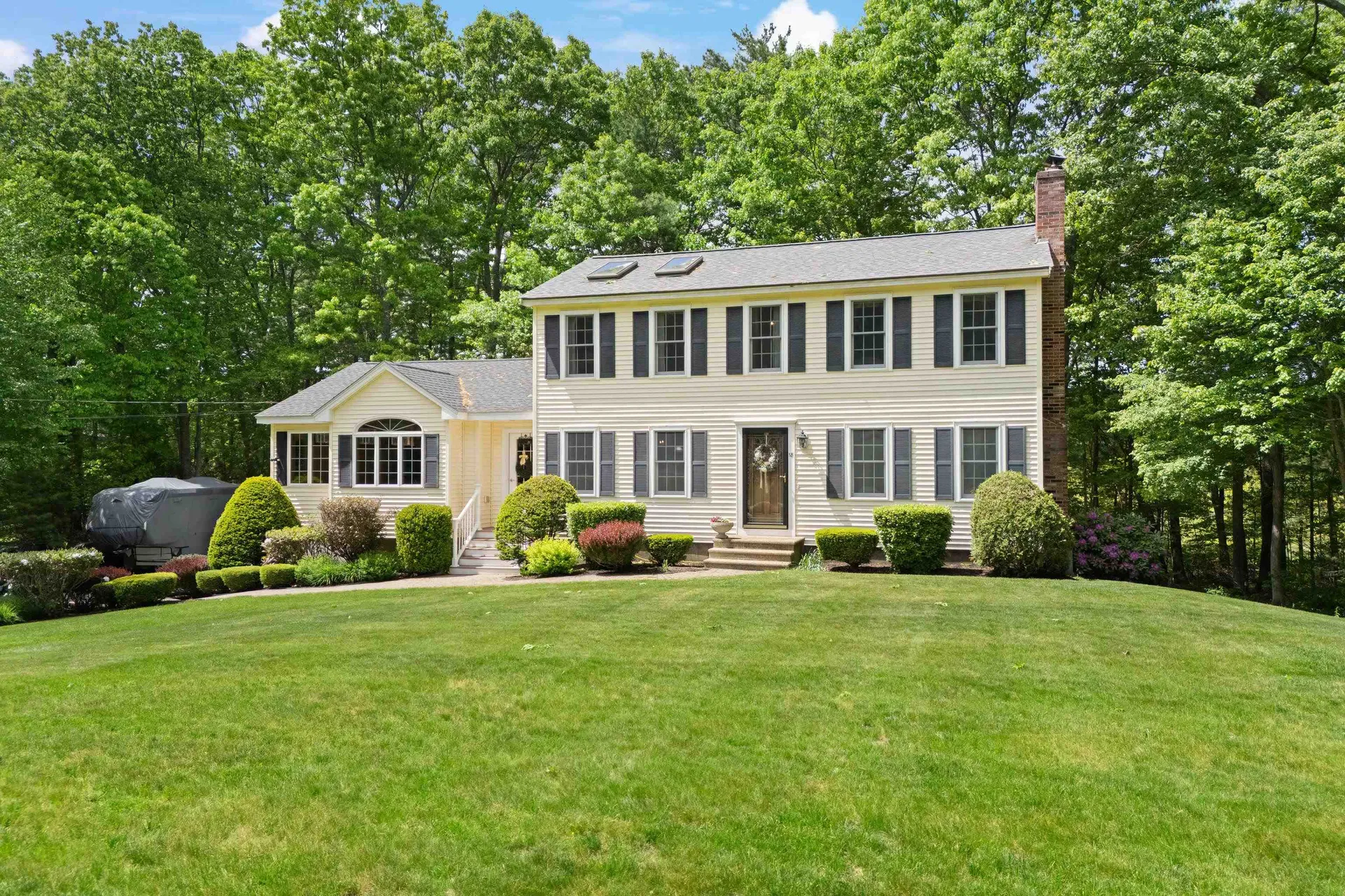18 Paul Avenue Derry NH 03038