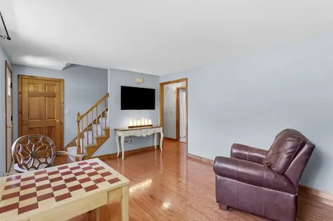 18 Paul Avenue Derry NH 03038