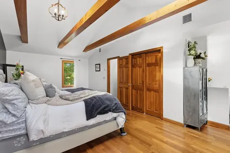 18 Paul Avenue Derry NH 03038