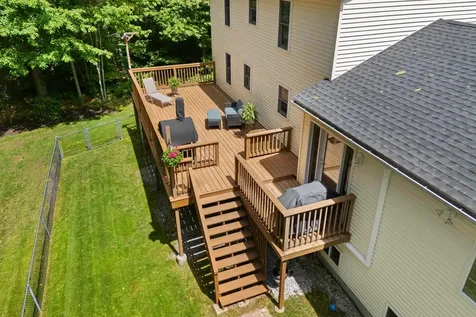 18 Paul Avenue Derry NH 03038