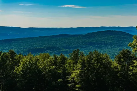 8 Gates Road Hanover NH 03755