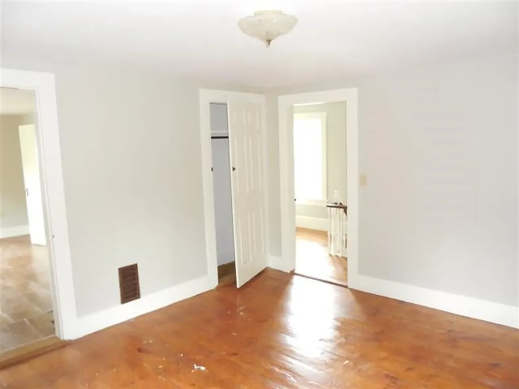 100 Haverhill Road Chester NH 03036