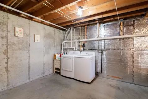 15 Barbara Lane Winooski VT 05404