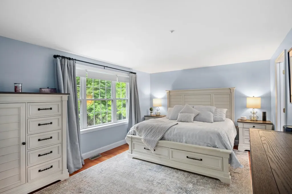11 Nathaniel Drive Raymond NH 03077