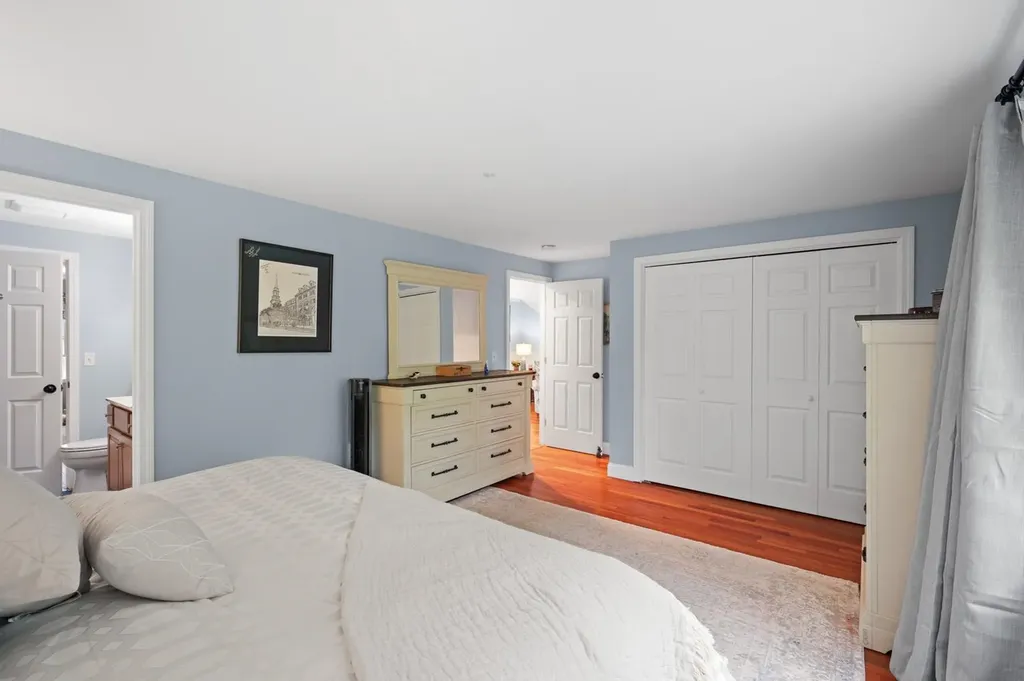 11 Nathaniel Drive Raymond NH 03077