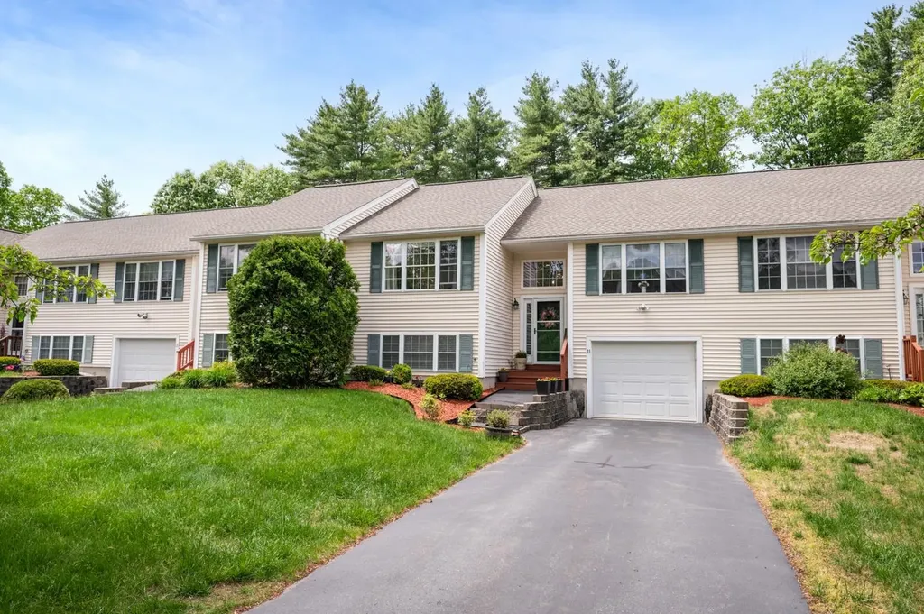 11 Nathaniel Drive Raymond NH 03077
