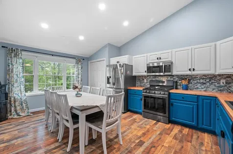 11 Nathaniel Drive Raymond NH 03077