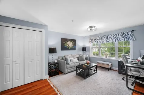 11 Nathaniel Drive Raymond NH 03077