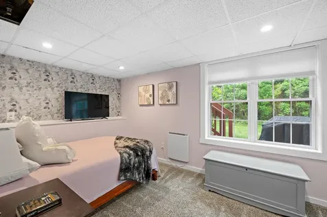 11 Nathaniel Drive Raymond NH 03077