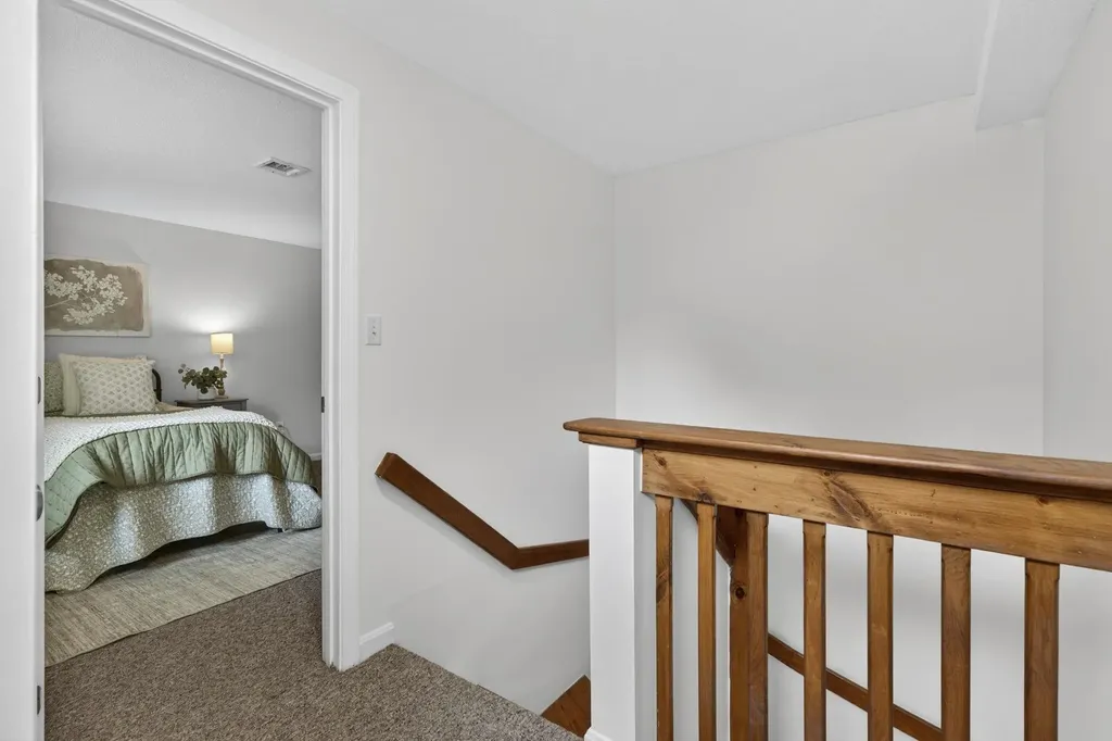 37 Stacey Circle Windham NH 03087