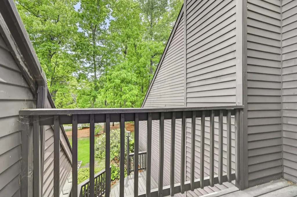 37 Stacey Circle Windham NH 03087