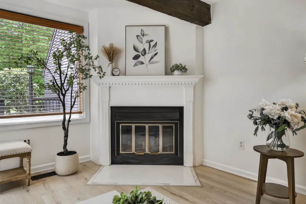 37 Stacey Circle Windham NH 03087